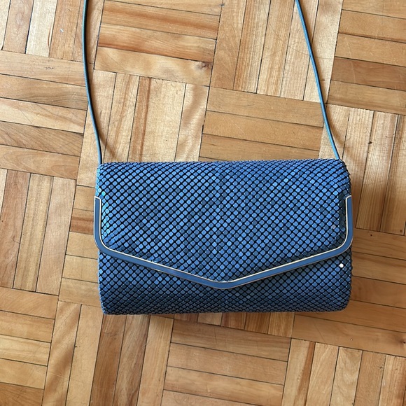 VENETO vintage grey chain metal envelope style purse - Picture 4 of 11